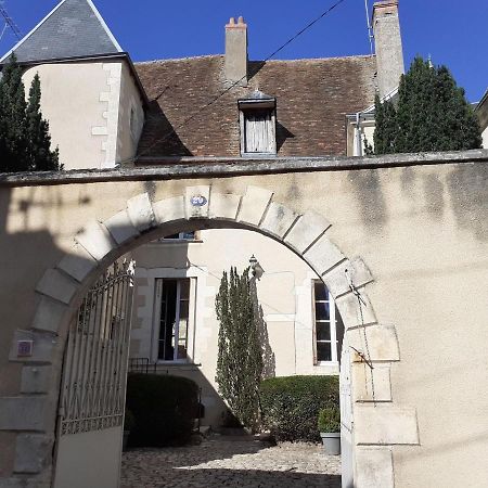 Le Logis De Saint Cyr Aparthotel Issoudun Exterior photo