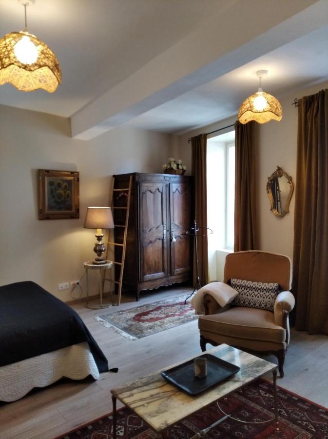 Le Logis De Saint Cyr Aparthotel Issoudun Exterior photo