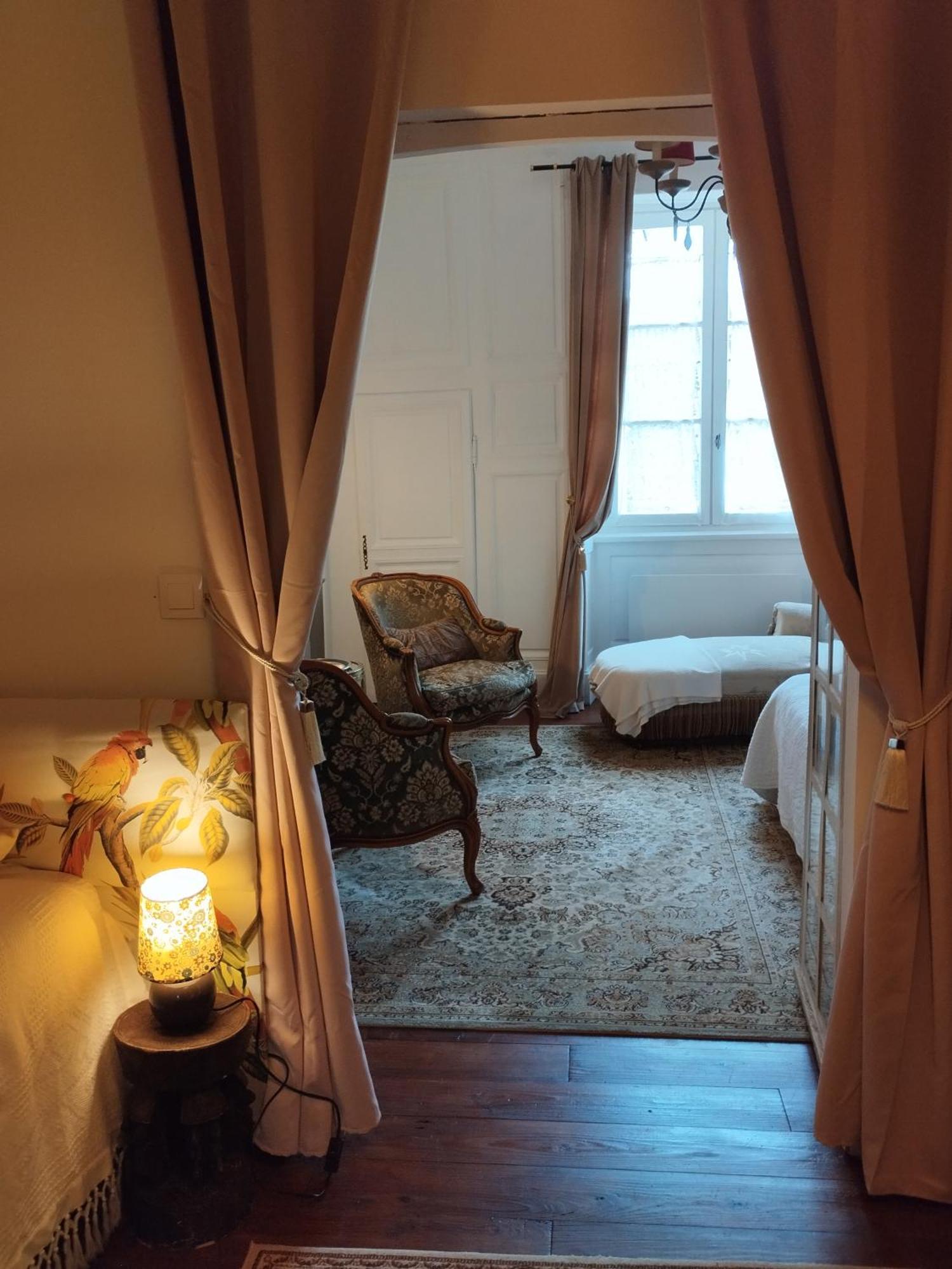 Le Logis De Saint Cyr Aparthotel Issoudun Exterior photo